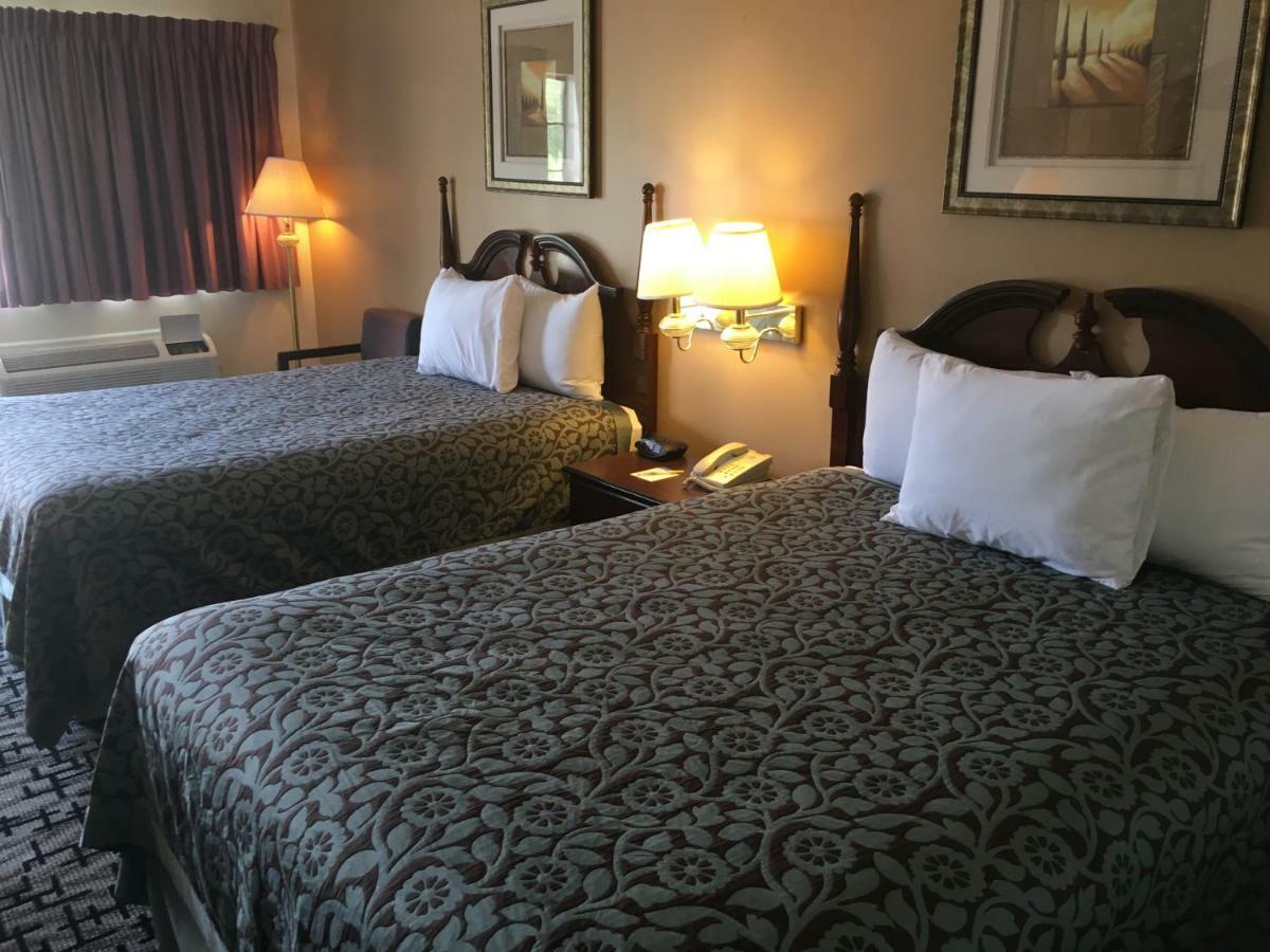 Days Inn By Wyndham Picayune Ngoại thất bức ảnh