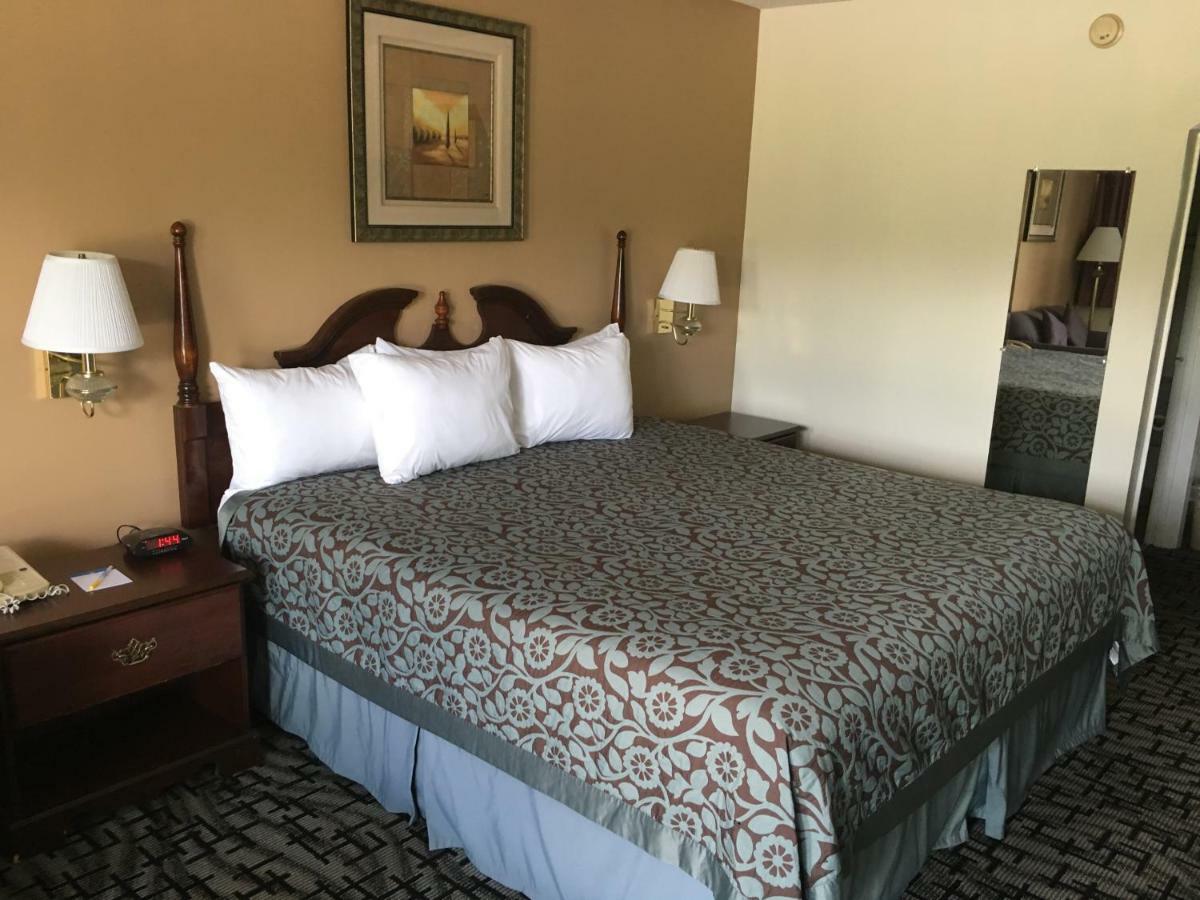 Days Inn By Wyndham Picayune Ngoại thất bức ảnh